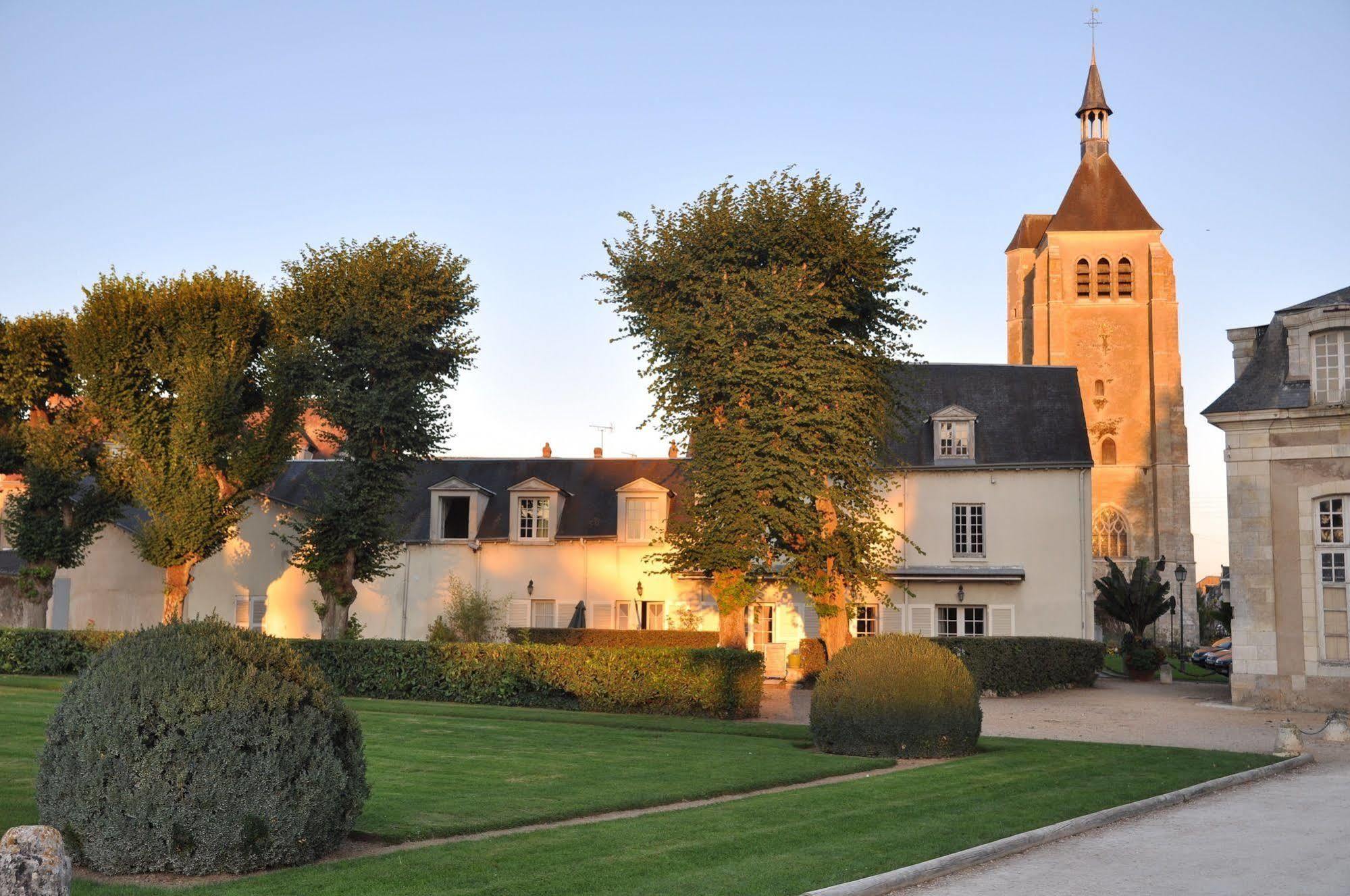 Hôtel la Capitainerie Châteauneuf-sur-Loire Exterior foto